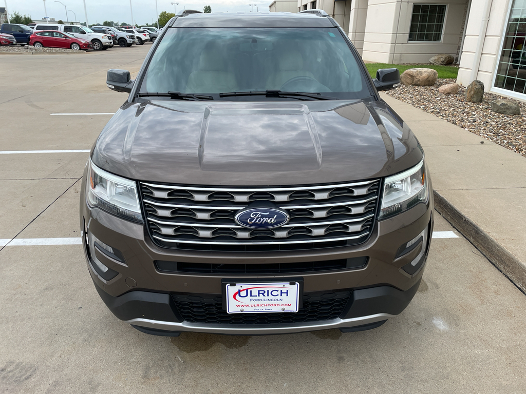 Used 2016 Ford Explorer XLT with VIN 1FM5K8DH0GGC33727 for sale in Pella, IA