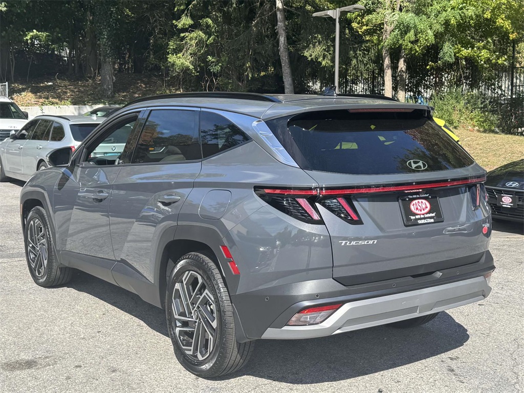 2025 Hyundai Tucson Limited photo 3