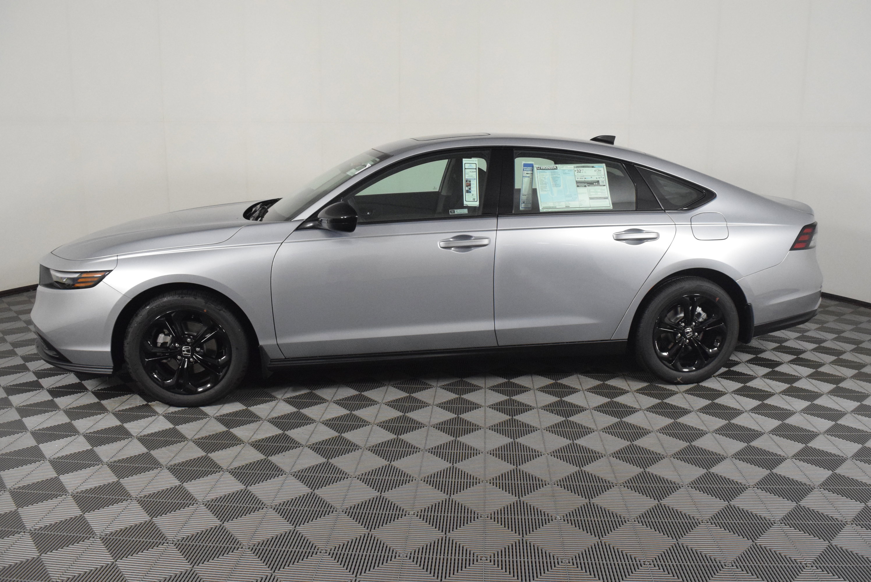 2025 Honda Accord SE photo 9