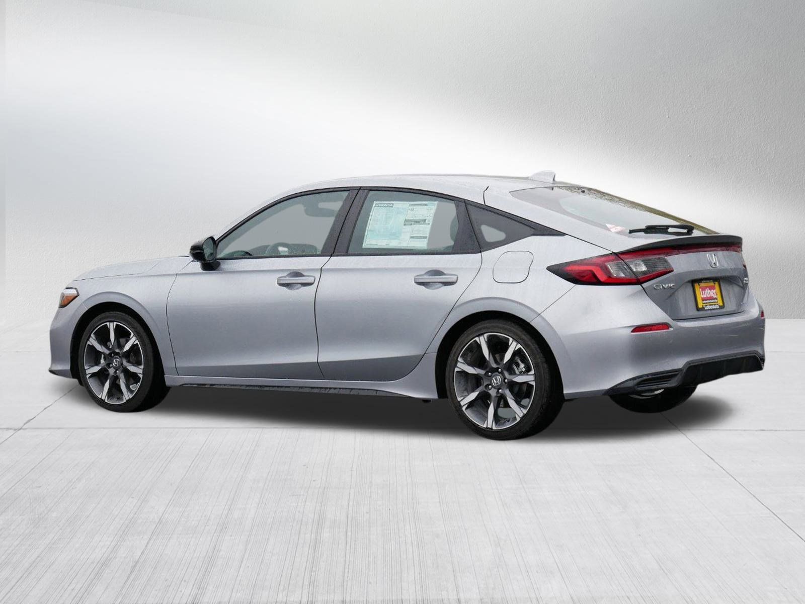 2026 Honda Civic Hatchback Hybrid Sport Touring photo 4