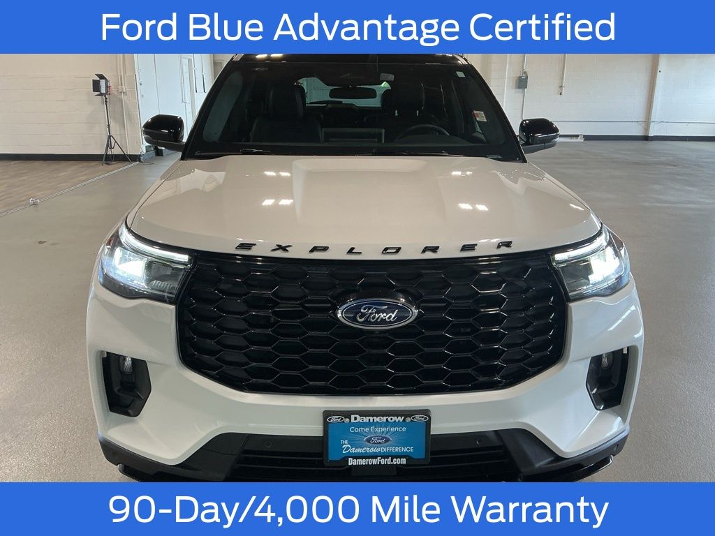 2025 Ford Explorer ST-Line photo 7