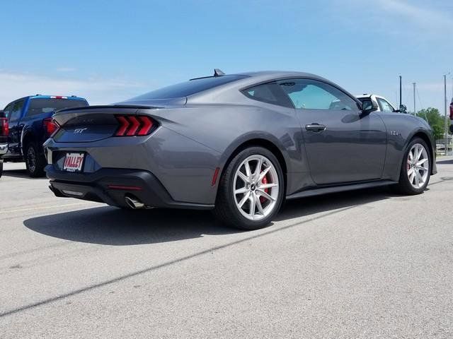 2024 Ford Mustang GT Premium photo 3
