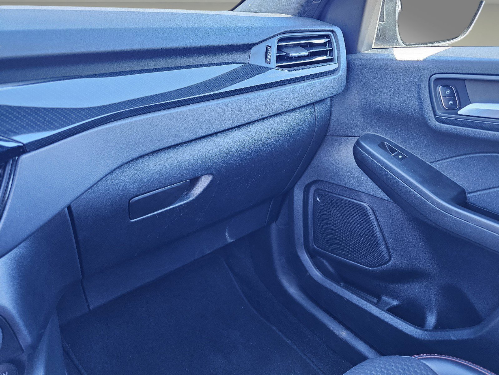 2024 Ford Escape ST-Line photo 19