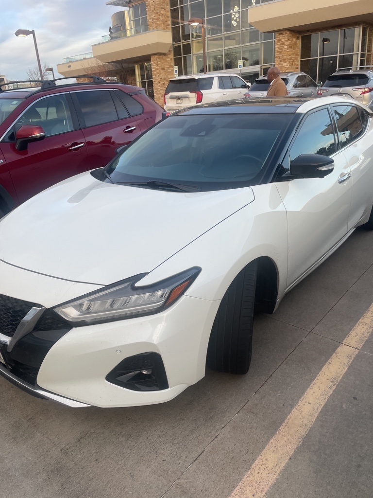 2020 Nissan Maxima Platinum's photo