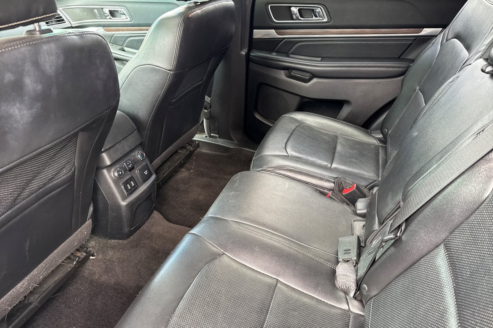 2016 Ford Explorer Limited photo 3