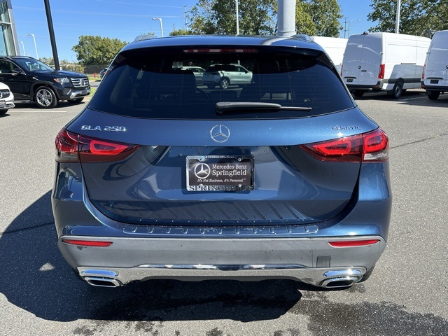 2022 Mercedes Benz GLA 250 4MATIC photo 4