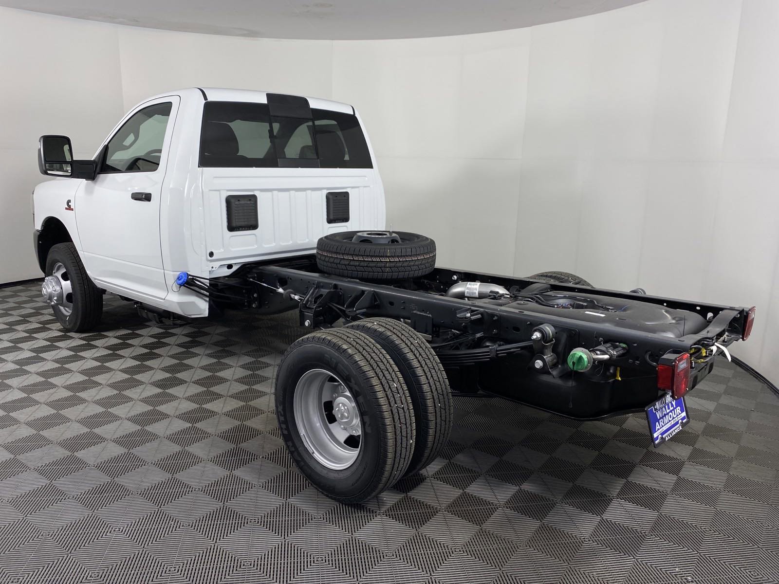 2024 Ram 3500 photo 6