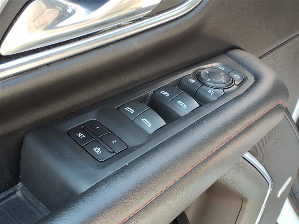 2021 Chevrolet Tahoe RST photo 3