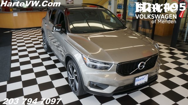 2022 Volvo XC40