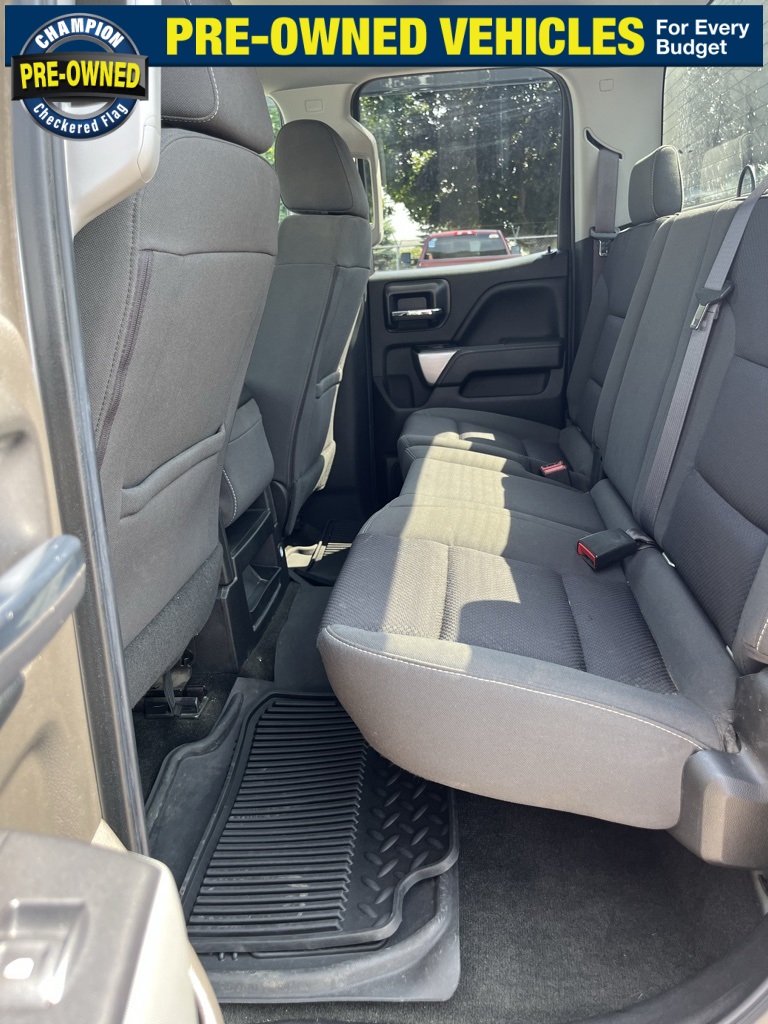 2017 Chevrolet Silverado 1500 LT2 photo 17