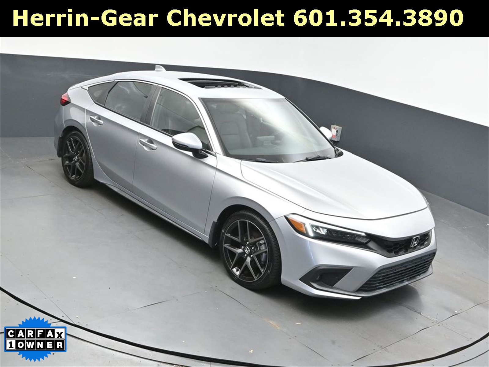 2024 Honda Civic Hatchback Sport Touring's photo