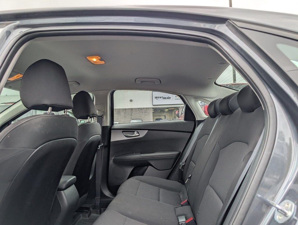 2021 Kia Forte LXS photo 9