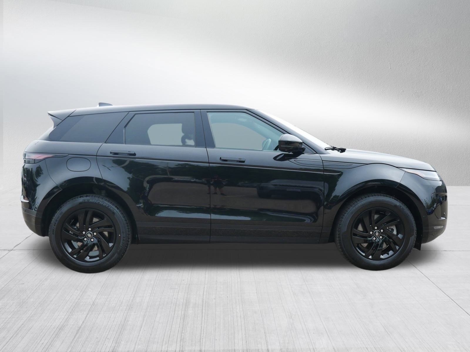 2025 Land Rover Range Rover Evoque S photo 4