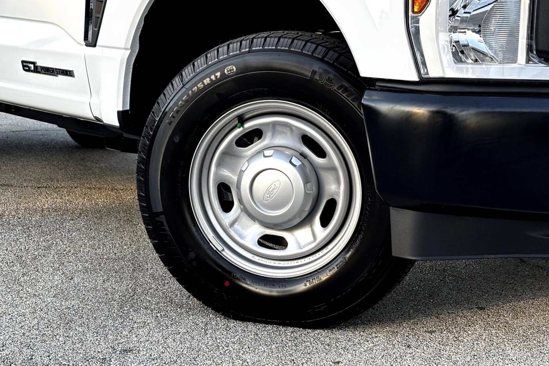 2025 Ford F-250 Super Duty XL