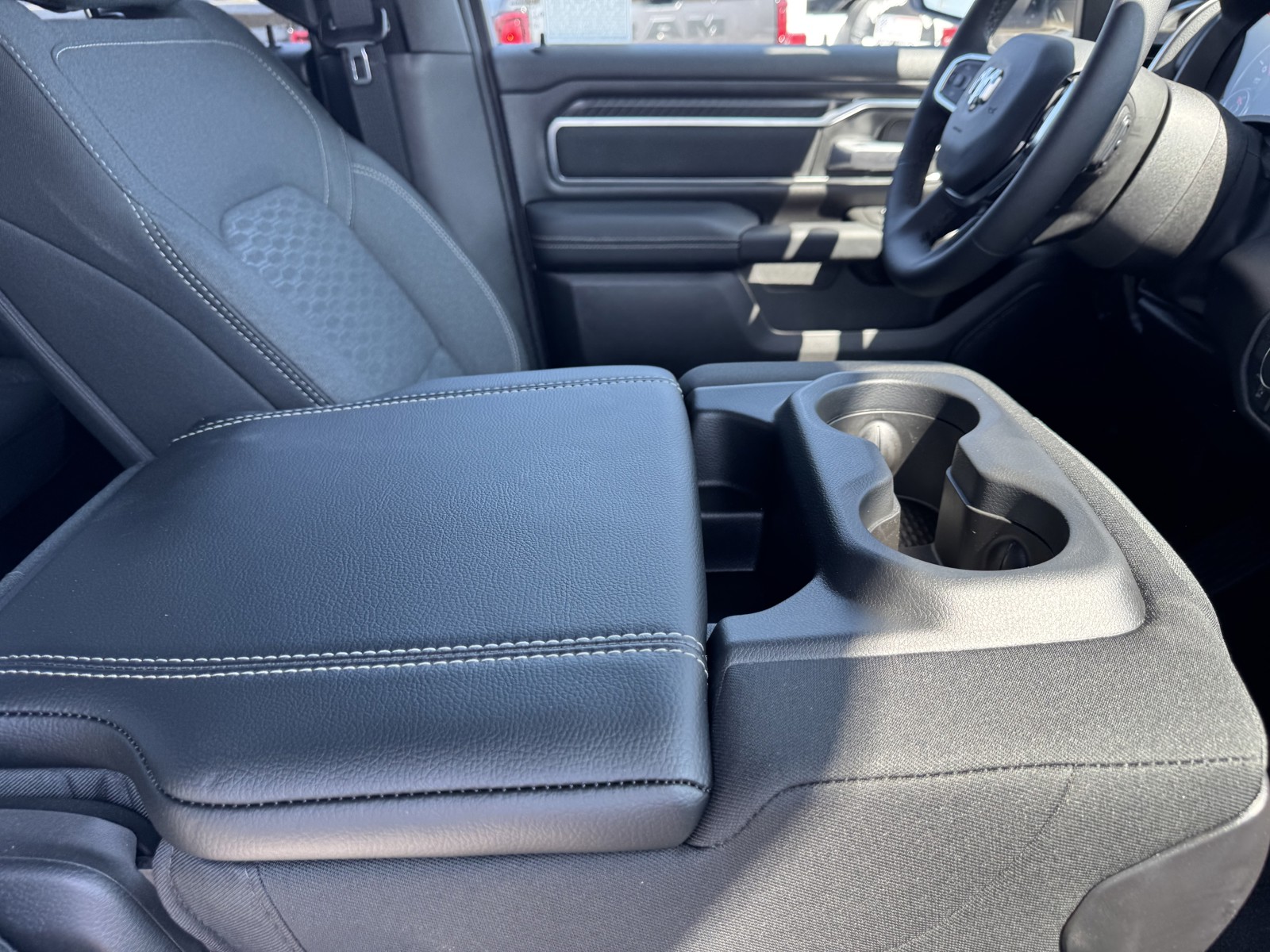 2025 Ram 1500 Big Horn photo 8