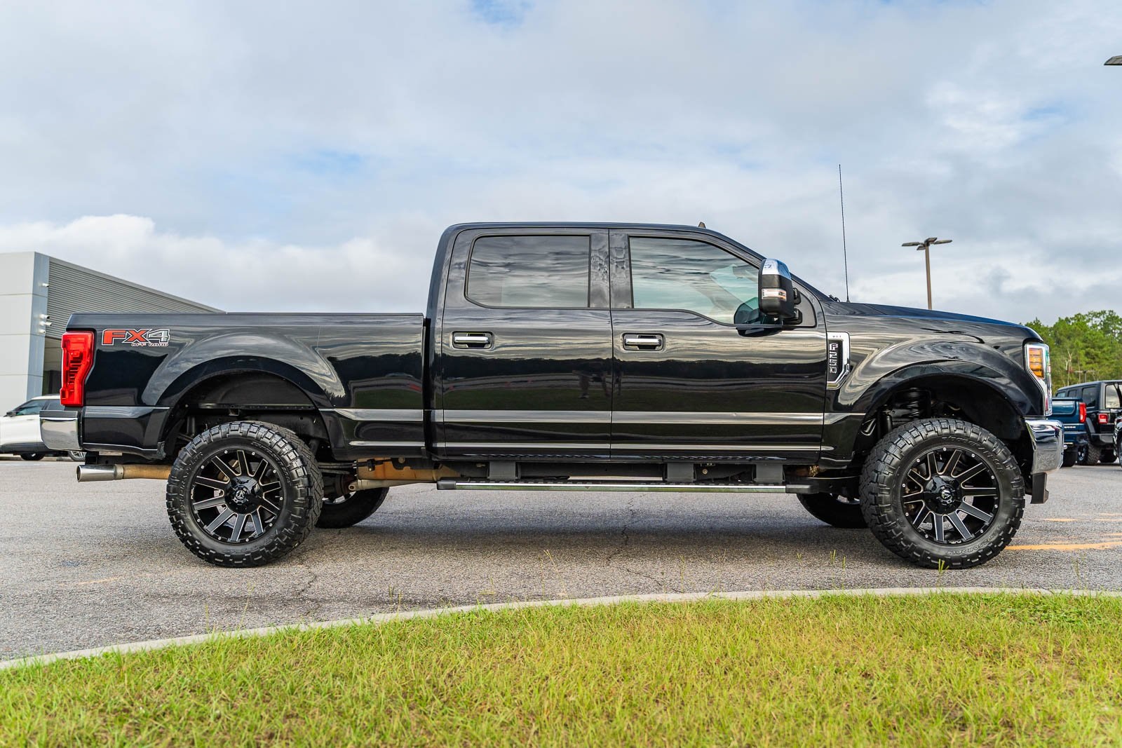 2019 Ford F-250 XLT photo 8