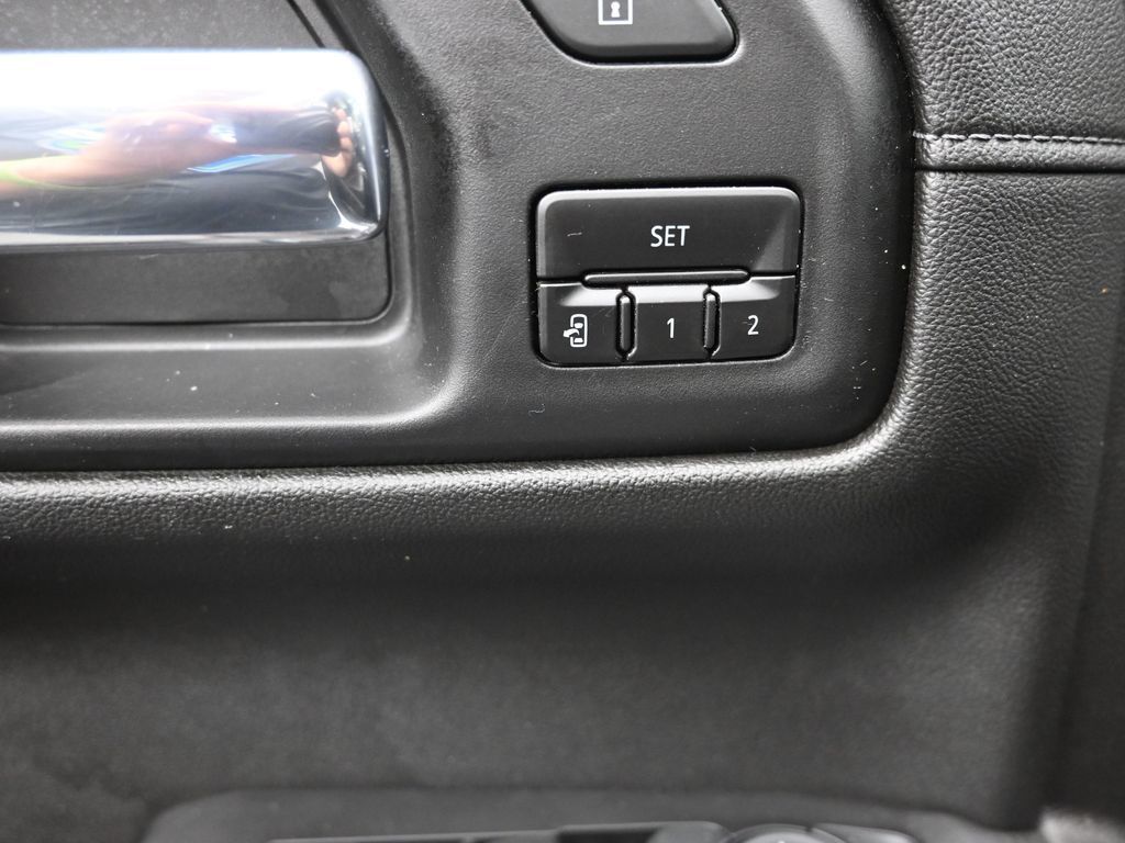 2020 Gmc Sierra 1500 SLT photo 11