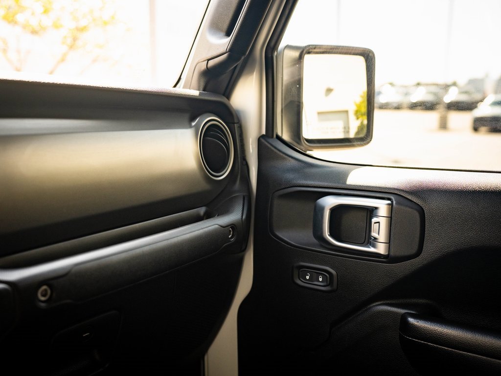 2020 Jeep Gladiator Sport S photo 32