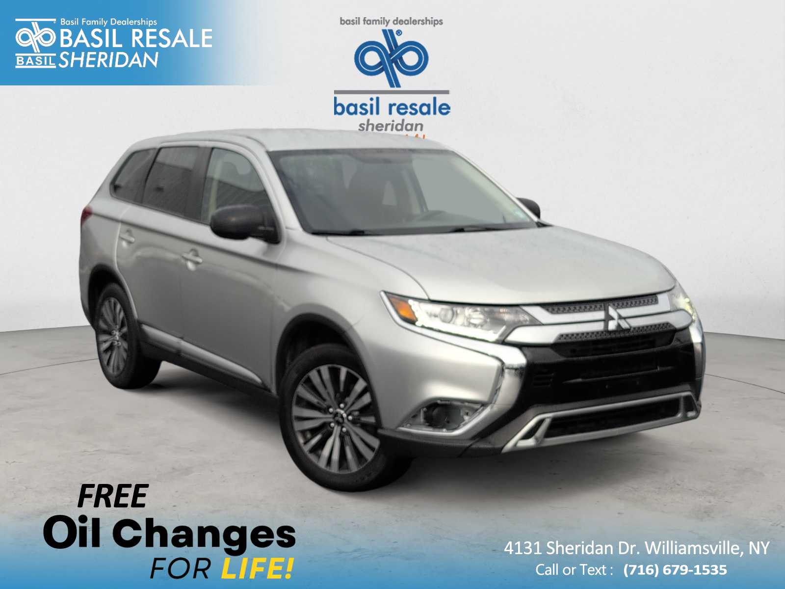 2020 Mitsubishi Outlander ES's photo