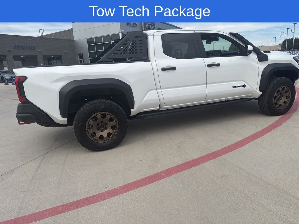 2025 Toyota Tacoma Trailhunter photo 3
