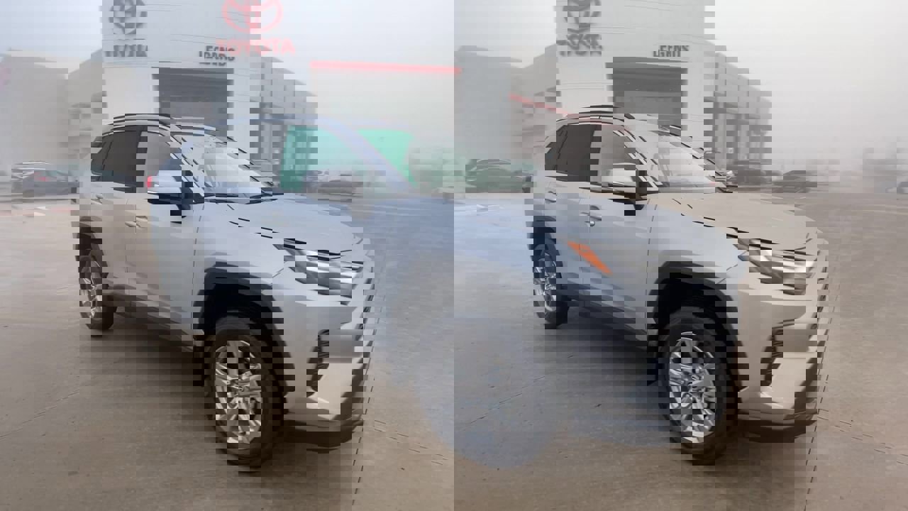 Used 2025 Toyota RAV4 XLE with VIN 2T3P1RFV8SW599568 for sale in Kansas City