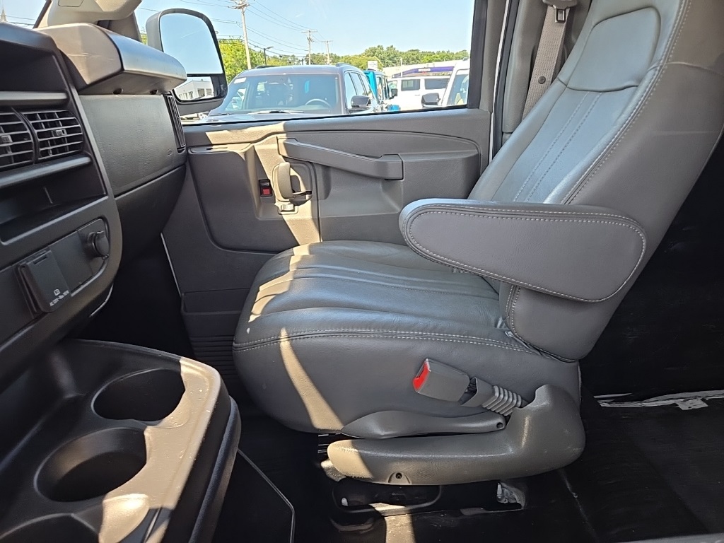 2023 Chevrolet Express 2500 Work Van photo 16