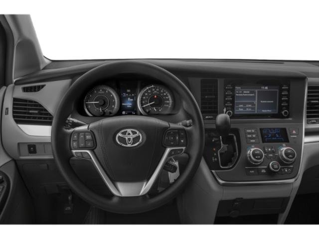 2018 Toyota Sienna XLE Limited Premium photo 7