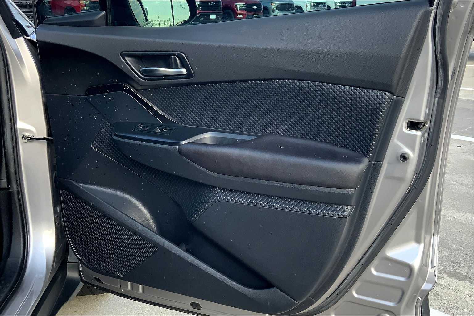 2018 Toyota C-HR XLE Premium photo 20