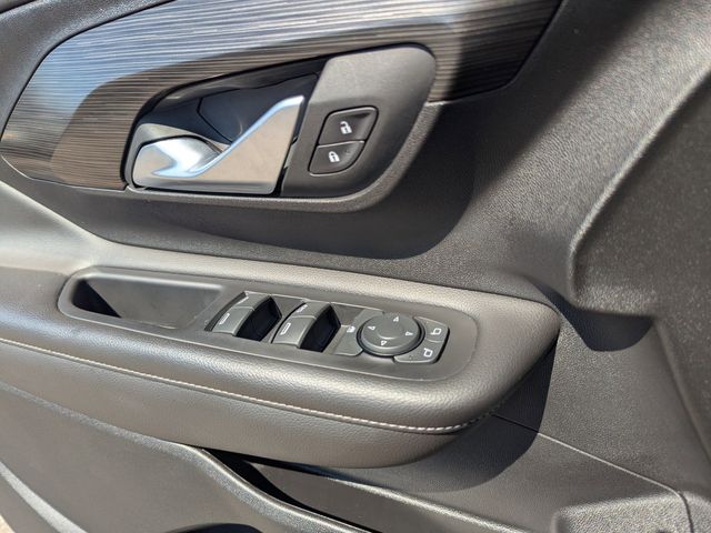 2022 Gmc Terrain SLE photo 21