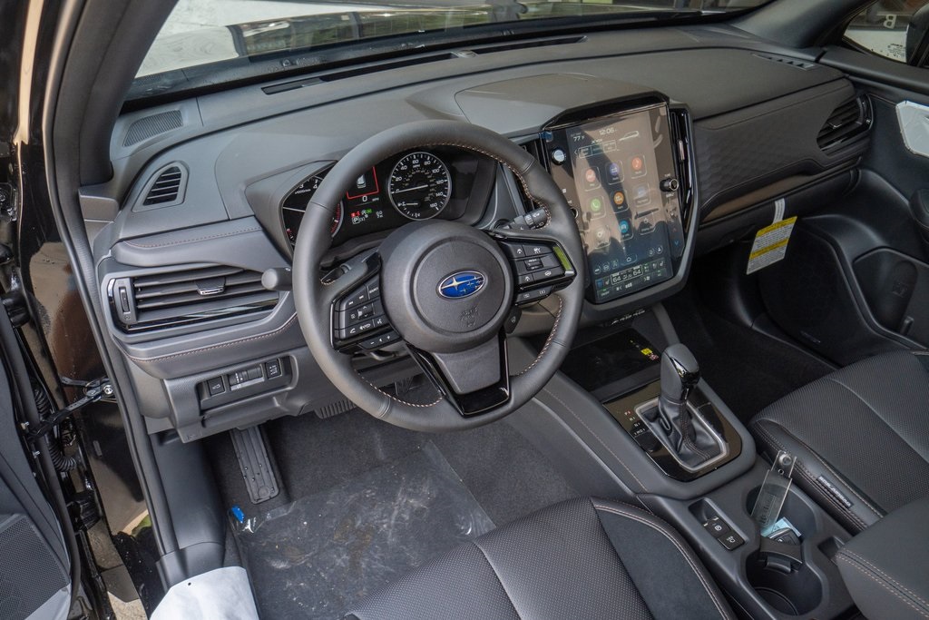2025 Subaru Forester Touring photo 9