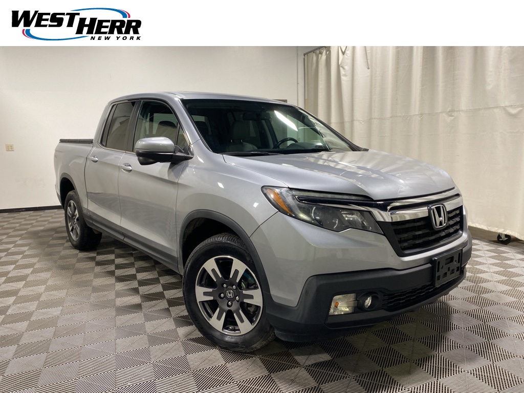 2019 Honda Ridgeline RTL-T's photo