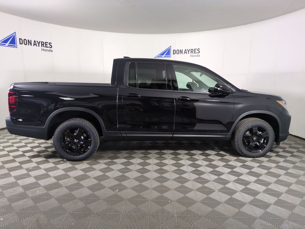 2025 Honda Ridgeline Black Edition photo 2