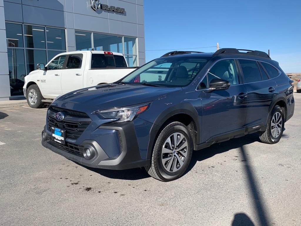 2023 Subaru Outback Premium photo 2
