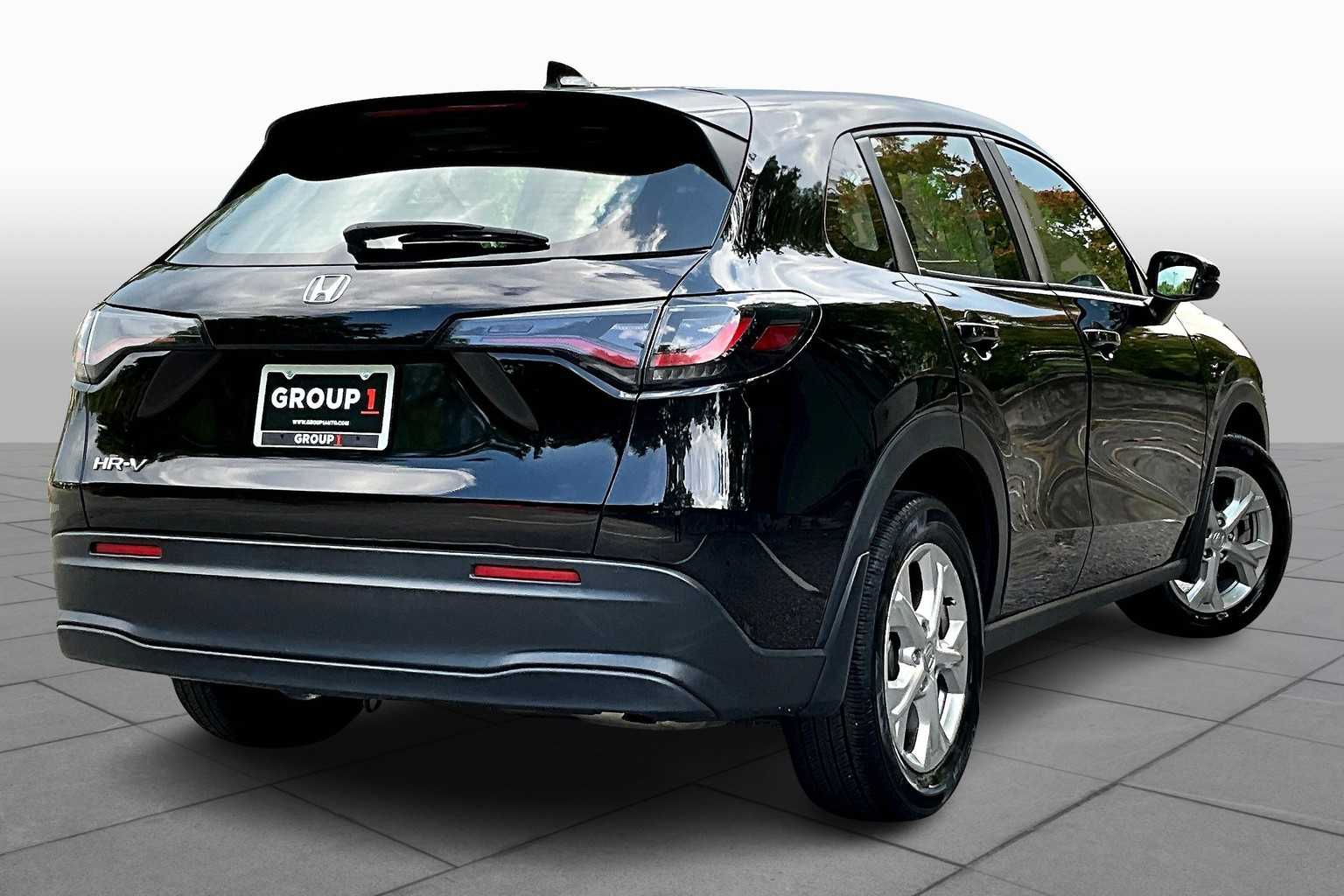 2023 Honda HR-V LX photo 12