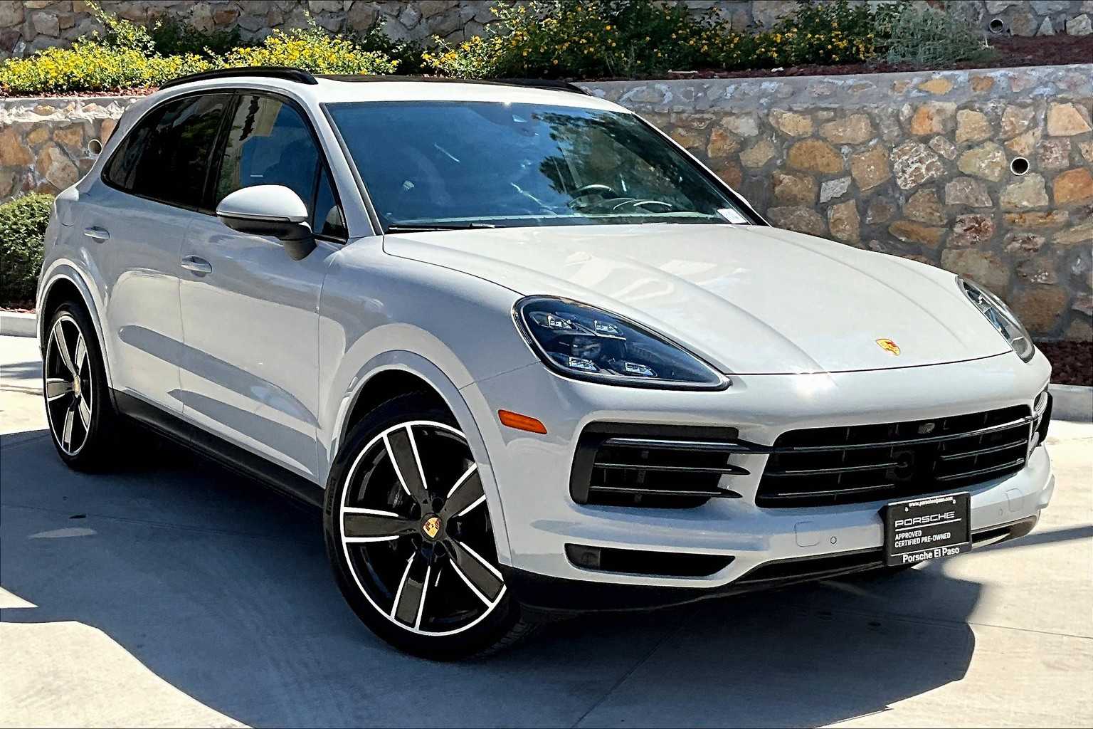 2023 Porsche Cayenne S Platinum Edition photo 8
