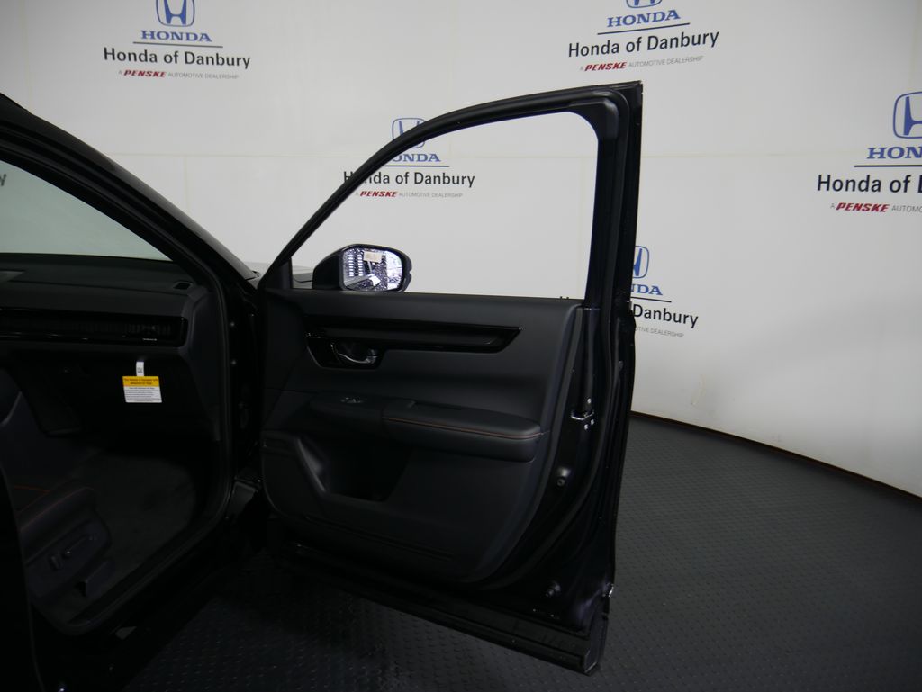 2026 Honda CR-V Sport Touring Hybrid photo 3