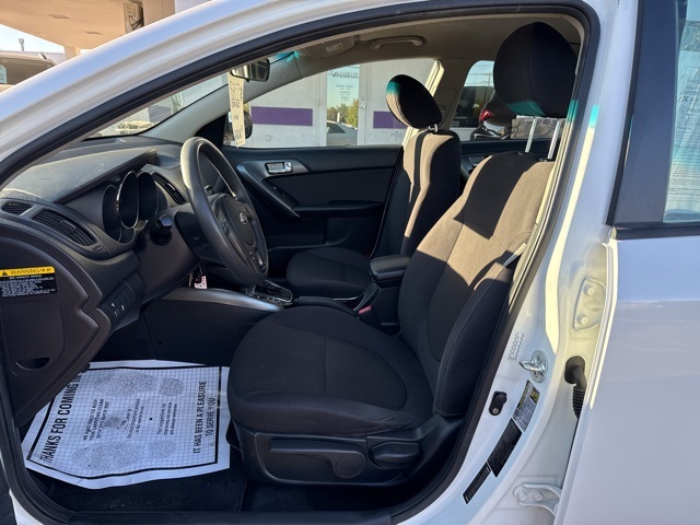 2013 Kia Forte EX photo 18