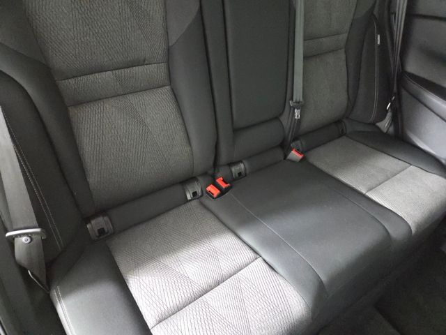 2025 Nissan Rogue SV photo 4