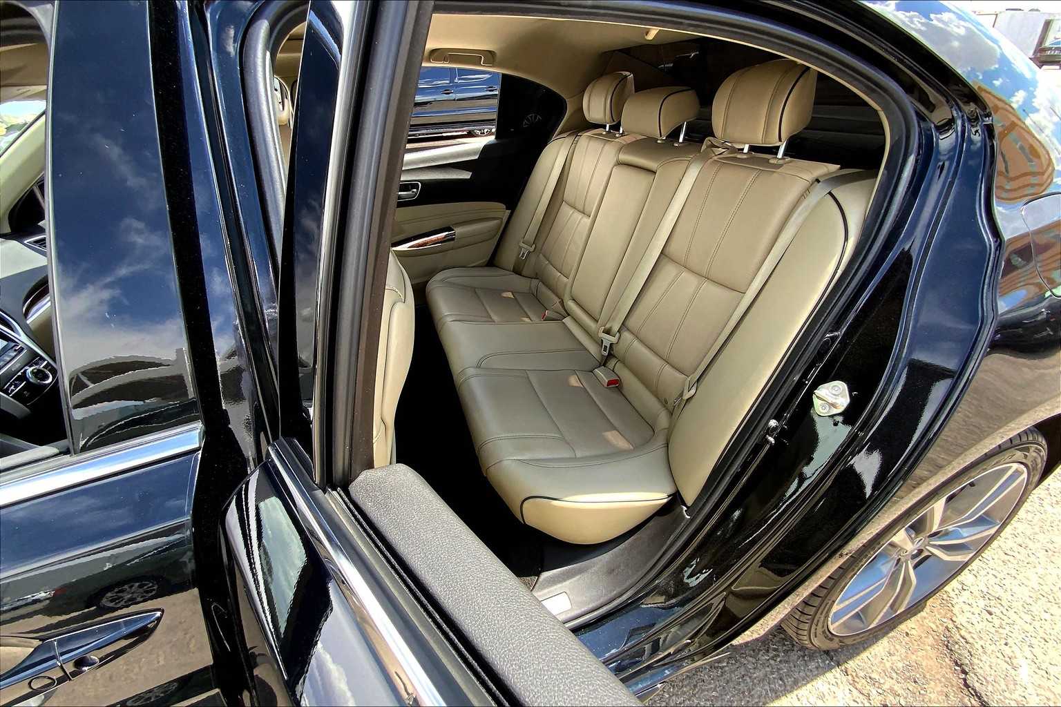 2020 Acura TLX Technology photo 19