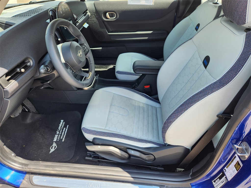 2025 Mini Cooper 2 Door Hardtop photo 11
