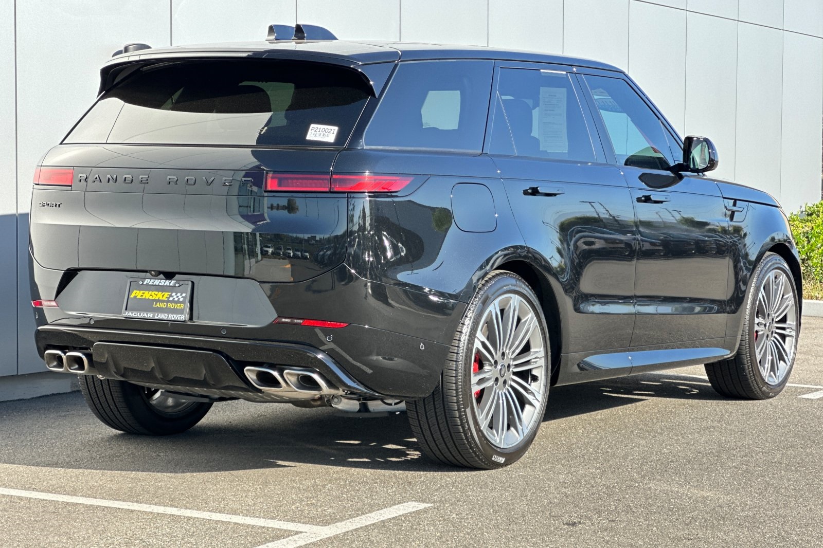 2025 Land Rover Range Rover Sport SE photo 6