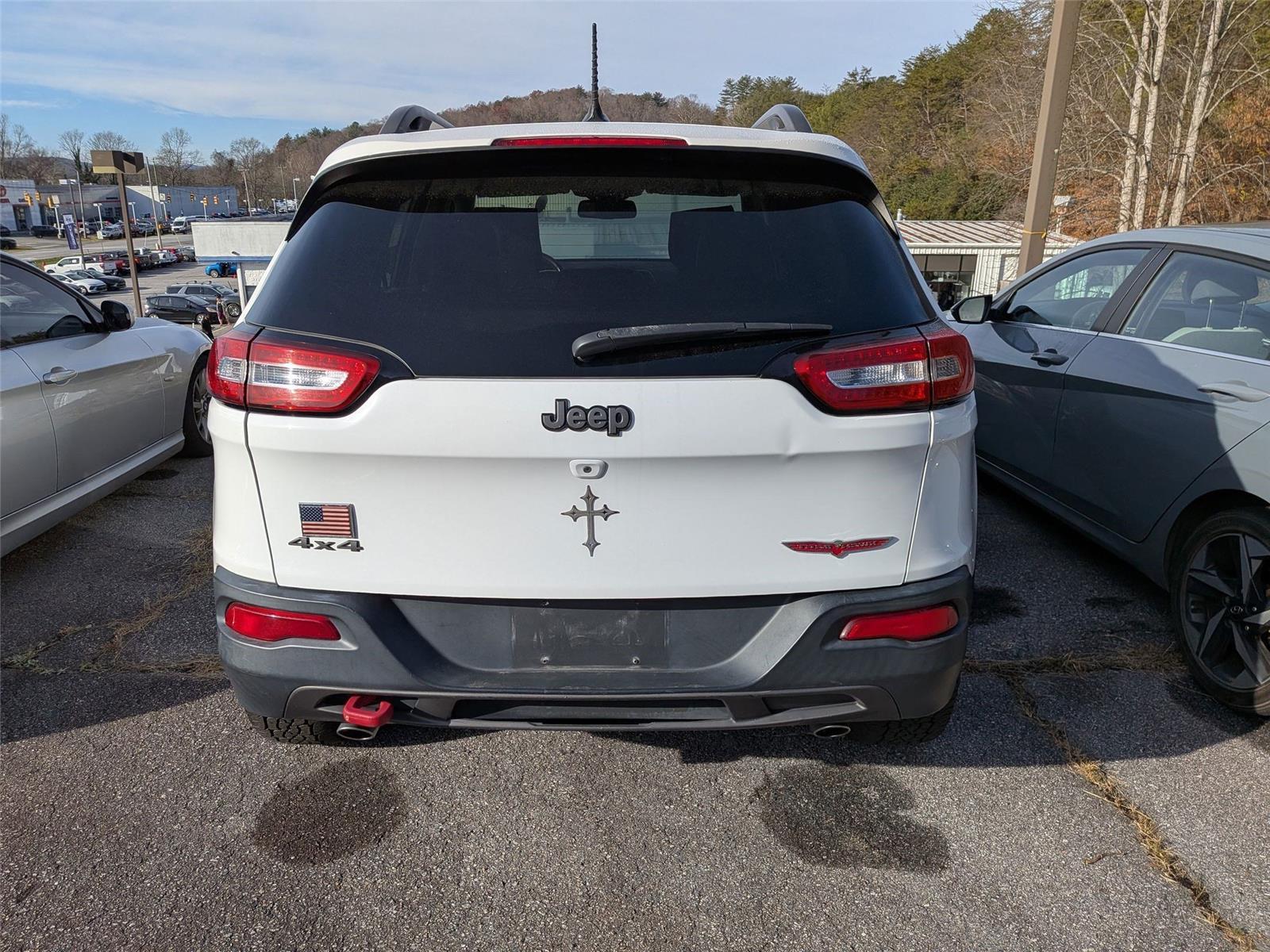 2015 Jeep Cherokee Trailhawk photo 3