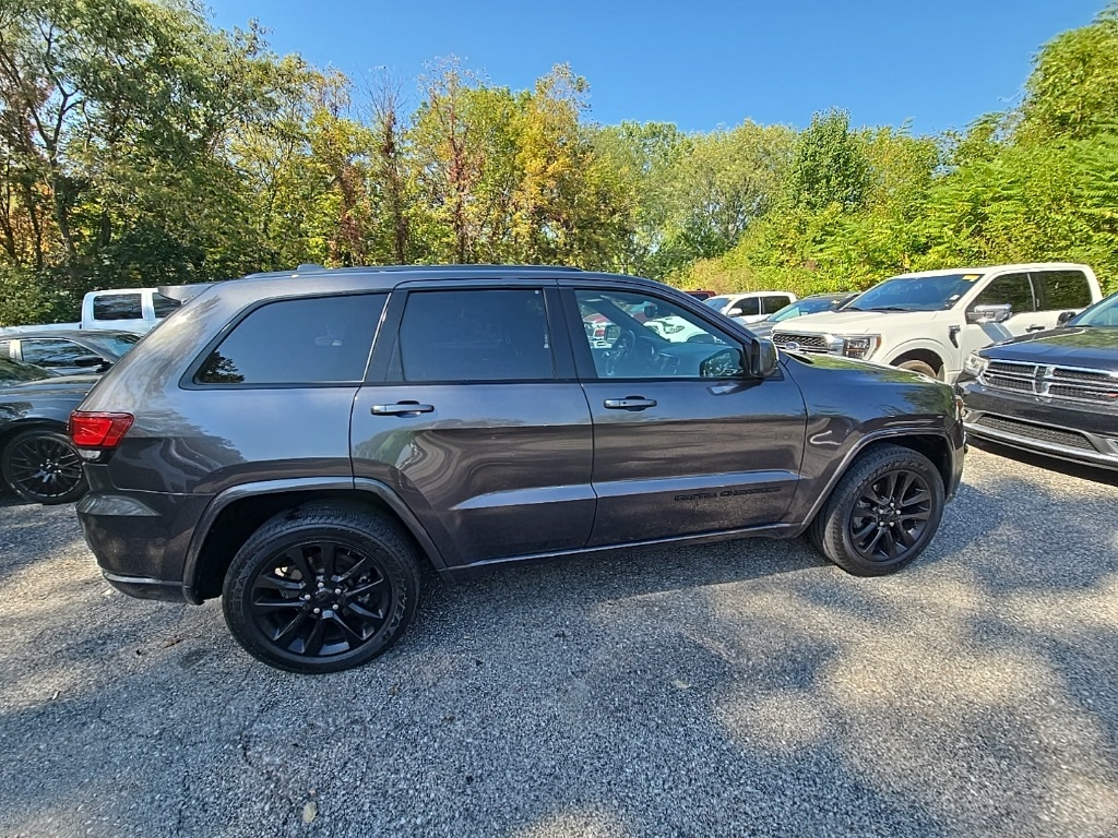 2019 Jeep Grand Cherokee Altitude photo 8