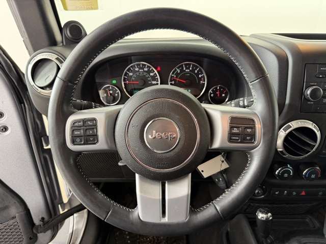 2013 Jeep Wrangler Unlimited Freedom photo 4