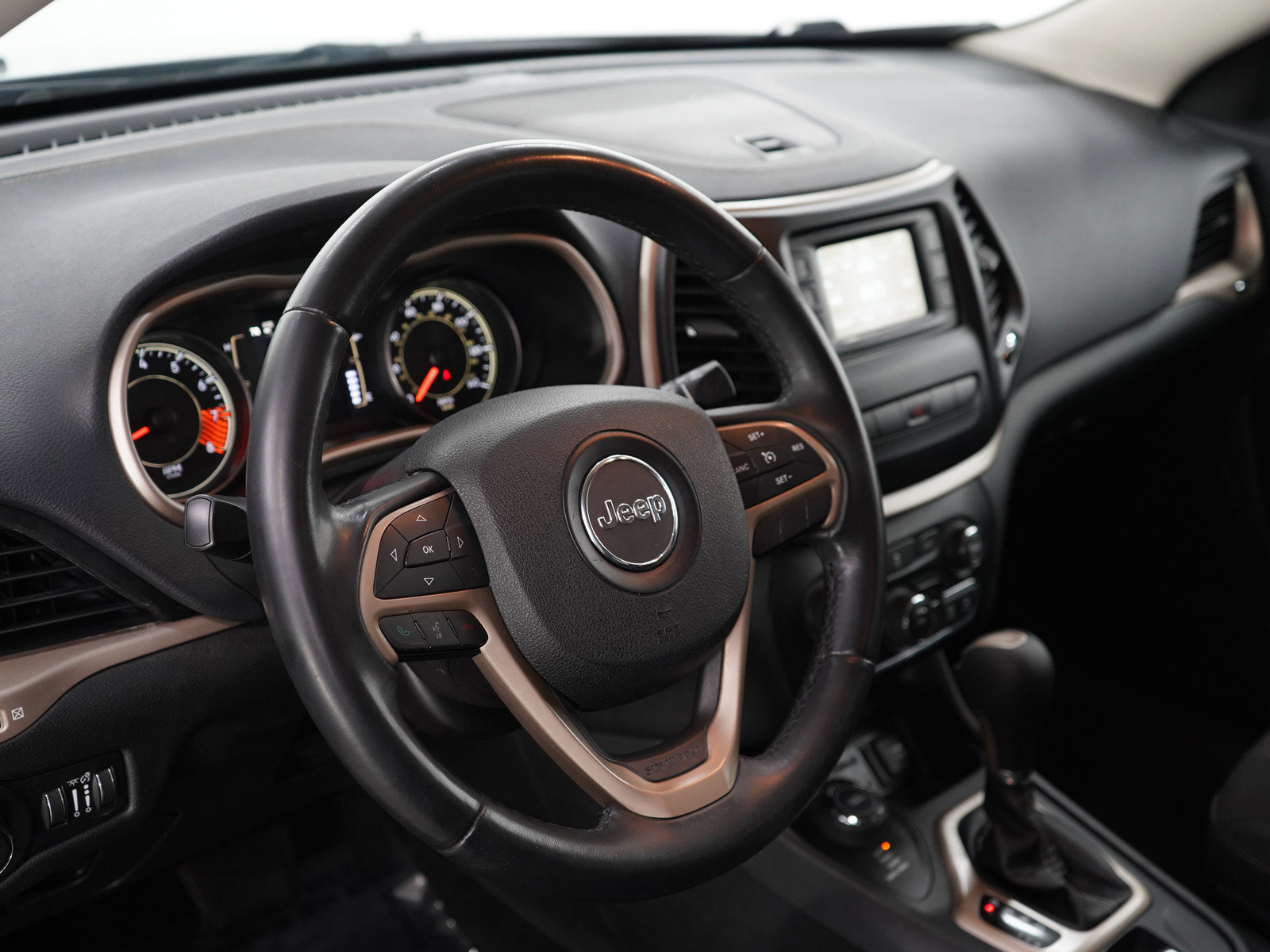 2014 Jeep Cherokee Latitude photo 18