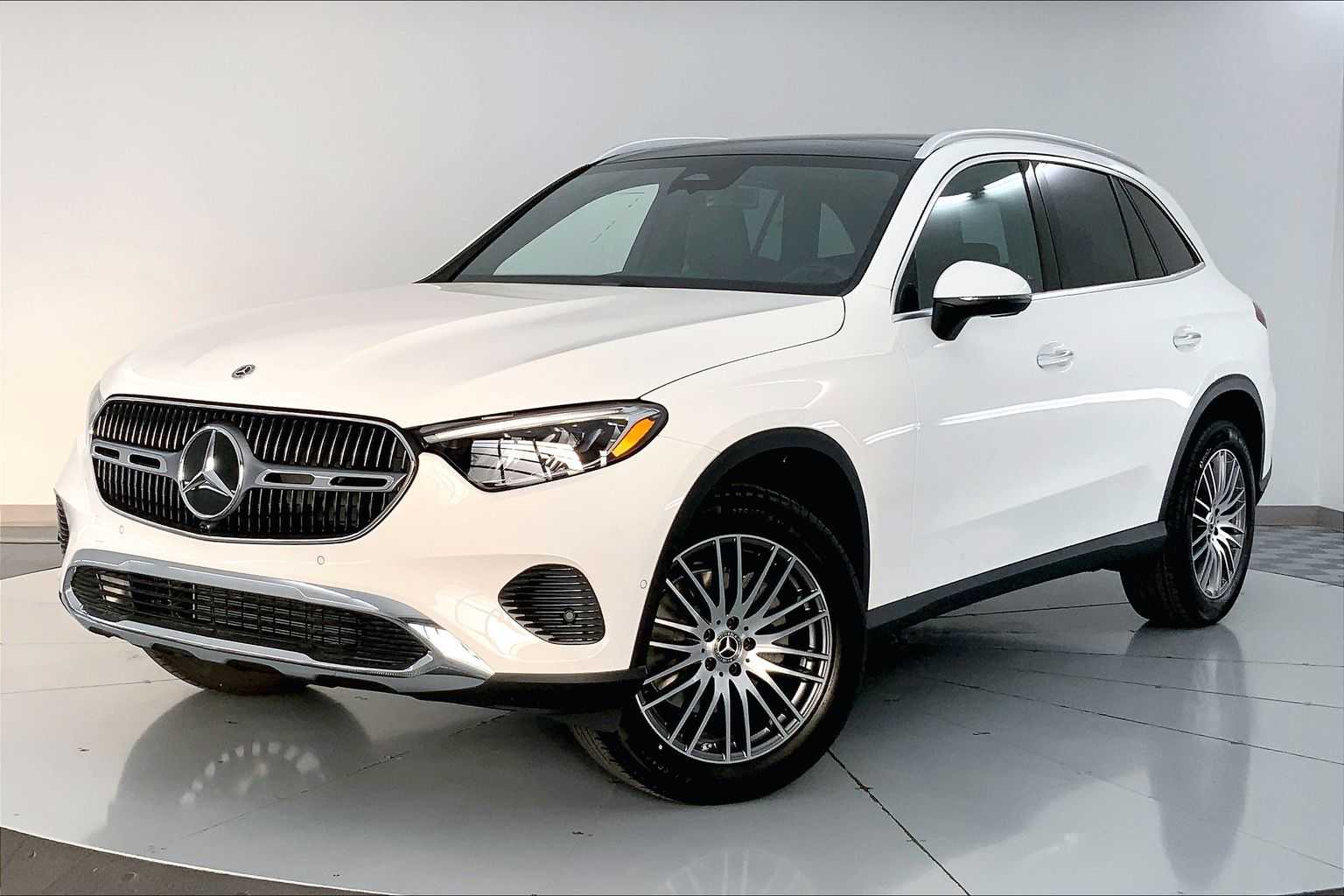 2026 Mercedes-Benz GLC