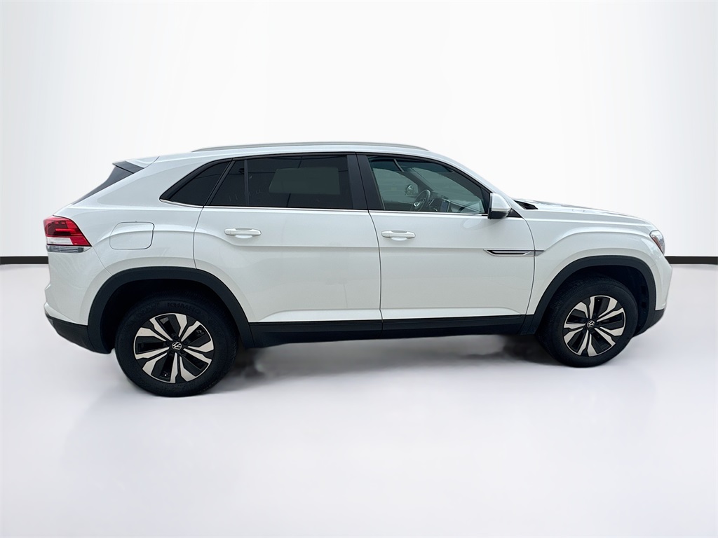 2024 Volkswagen Atlas Cross Sport SE photo 4