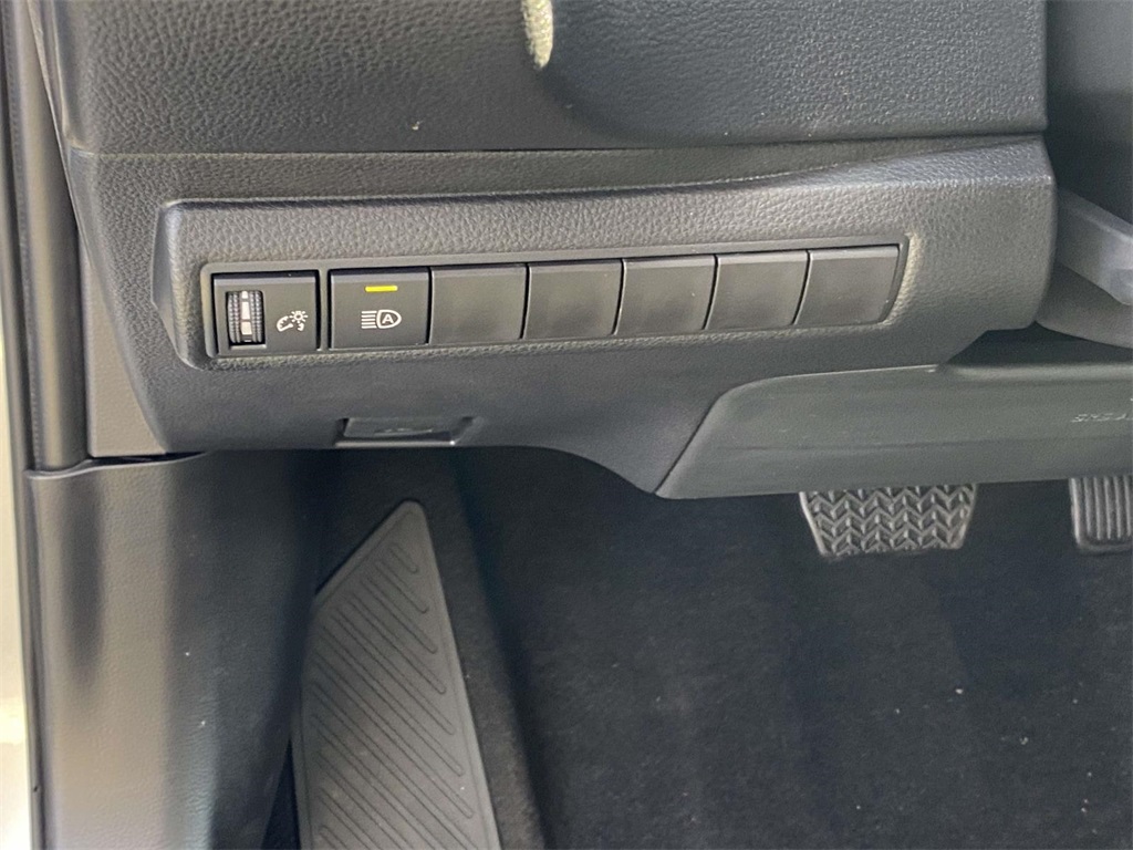 2026 Toyota Corolla LE photo 18