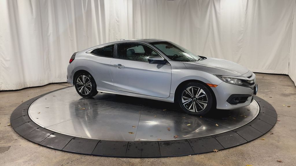 2017 Honda Civic EX-T photo 2