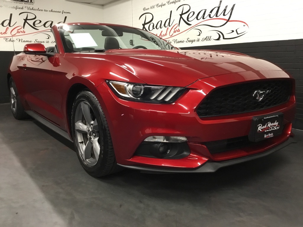 2016 Ford Mustang V6 Convertible photo 9